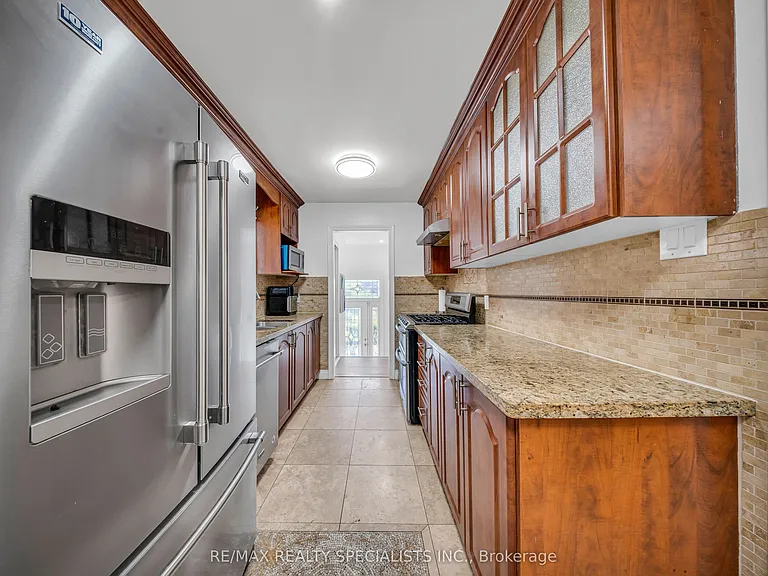 883 Thistle Down Cir — Photo 10