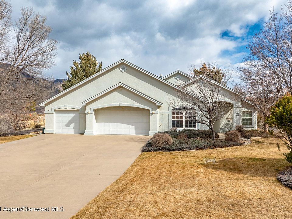 1st image of 26 Mesa Vista Pl