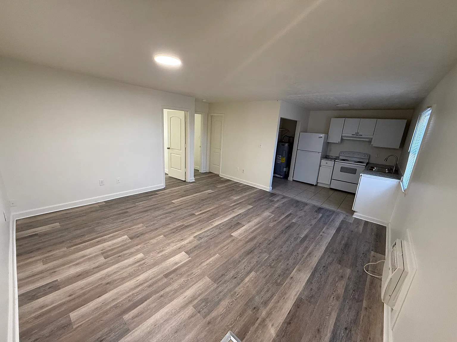 2 bed, 800 sqft, $845 — Photo 3