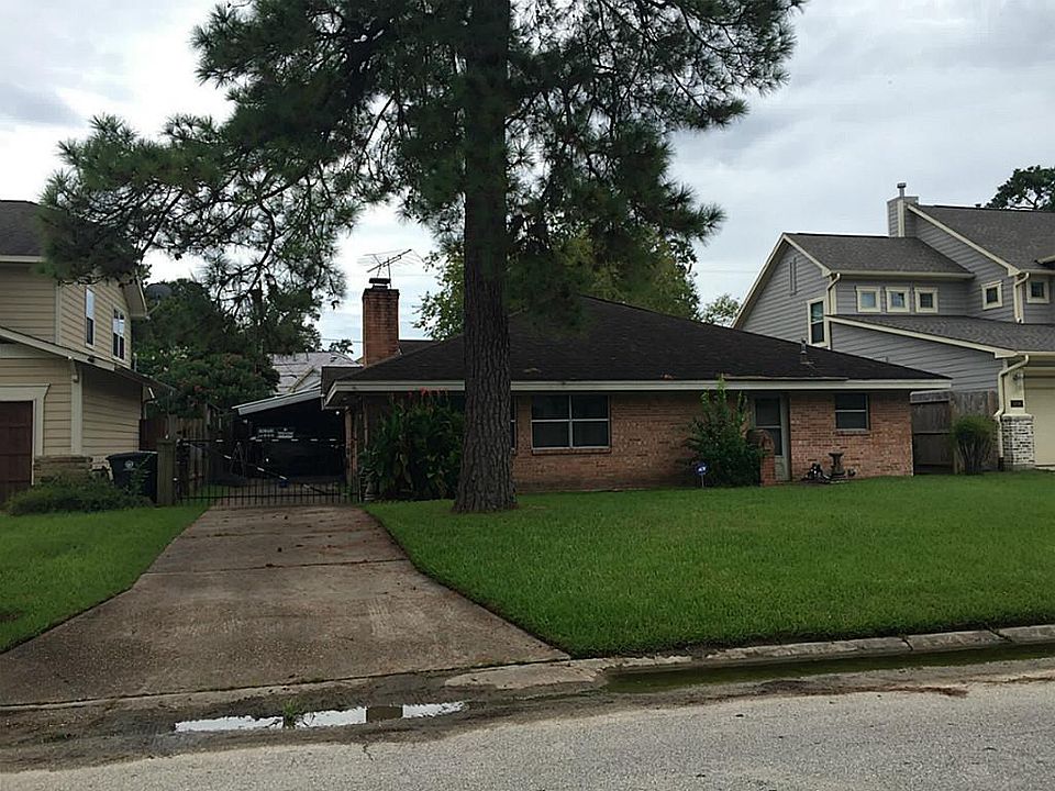 2nd image of 1335 Woodcrest Dr