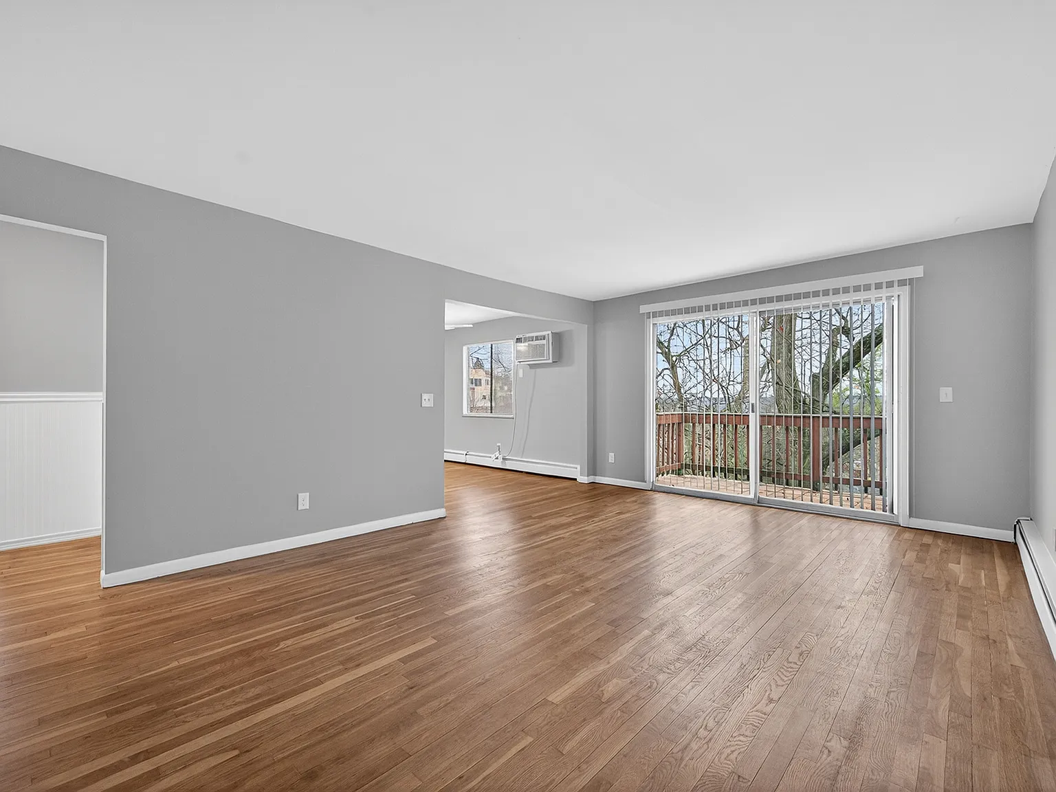 Ault Park View Condominiums - 5009 — Photo 4