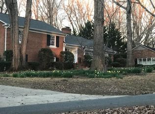 4201 Kingswood Rd, Charlotte, NC 28226