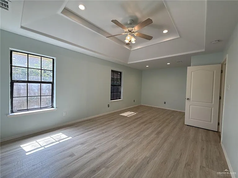 207 E Garfield St — Photo 19