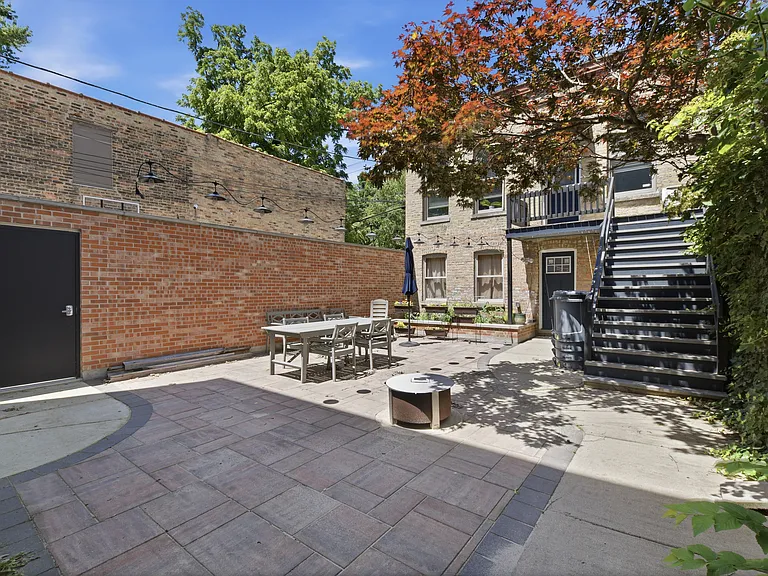 2042 W Potomac Ave #3 — Photo 13