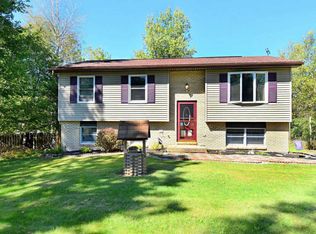 643 Mountain Rd, Albrightsville, PA 18210