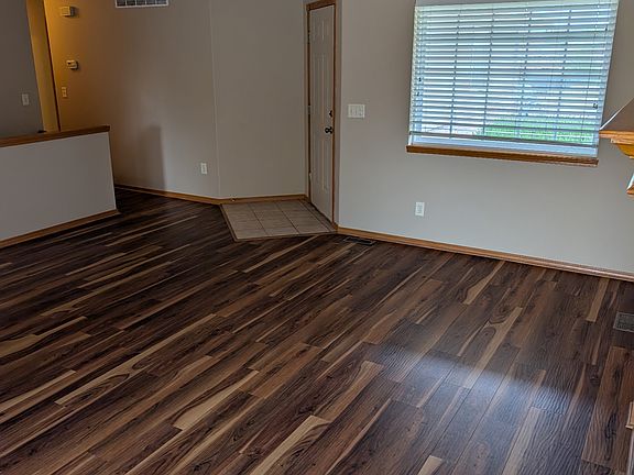 4th image of 2628 N Hillcrest St