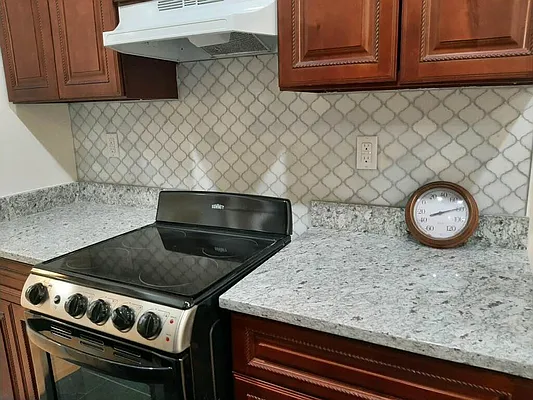 Rented by Danielle Stoller, LREB | media 6