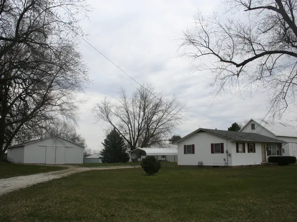 1971 W Tower Rd, Kankakee, IL 60901