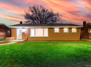 36966 Greenbush Rd, Wayne, MI 48184