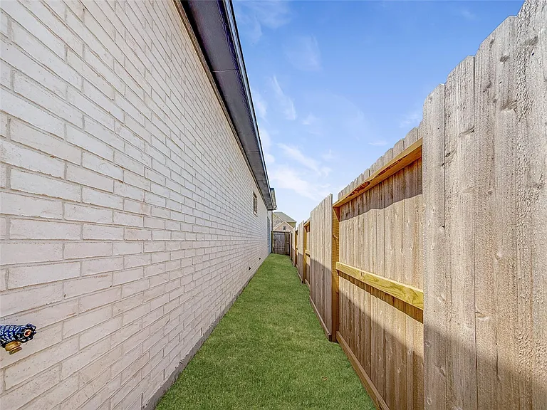 26819 Stardust Mdw — Photo 37