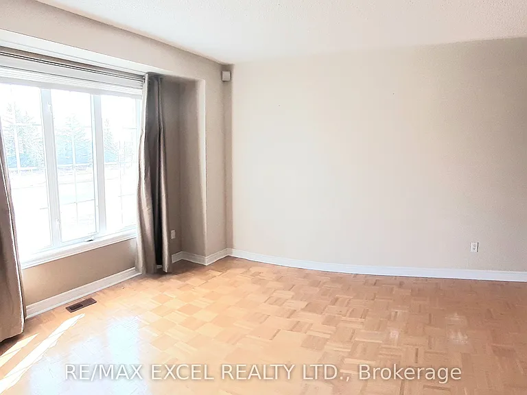 131 Cynthia Jean St — Photo 6