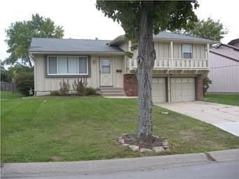 1st image of 6102 E 140th Pl