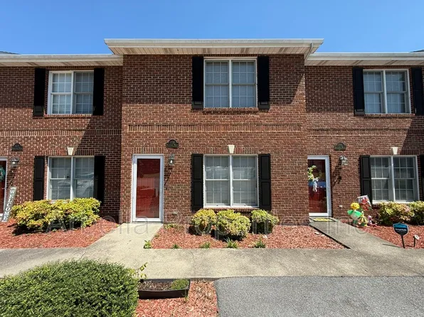 1735 Blakewood Ct, Kingsport, TN 37660
