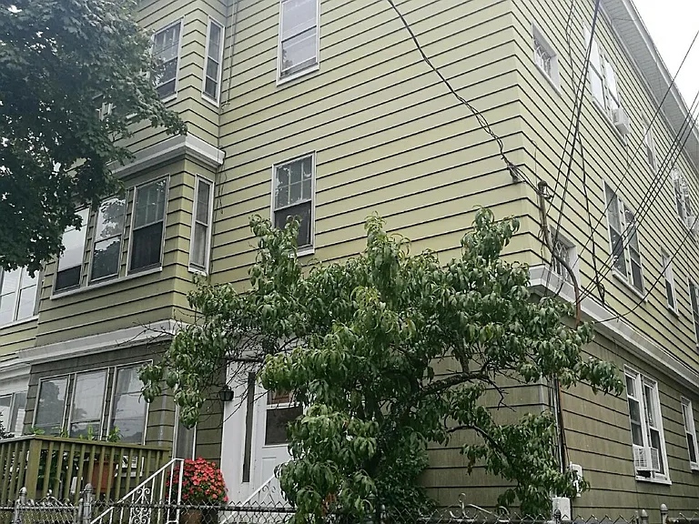 25 Henry Ave — Photo 1