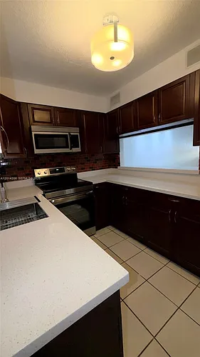 14910 SW 82nd Ter Photo 1