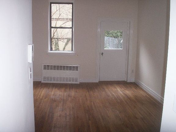 5th image of 409 E 81st St APT 1C