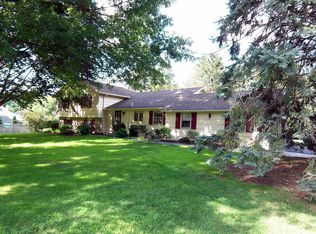 4 Countryside Rd, Fairport, NY 14450