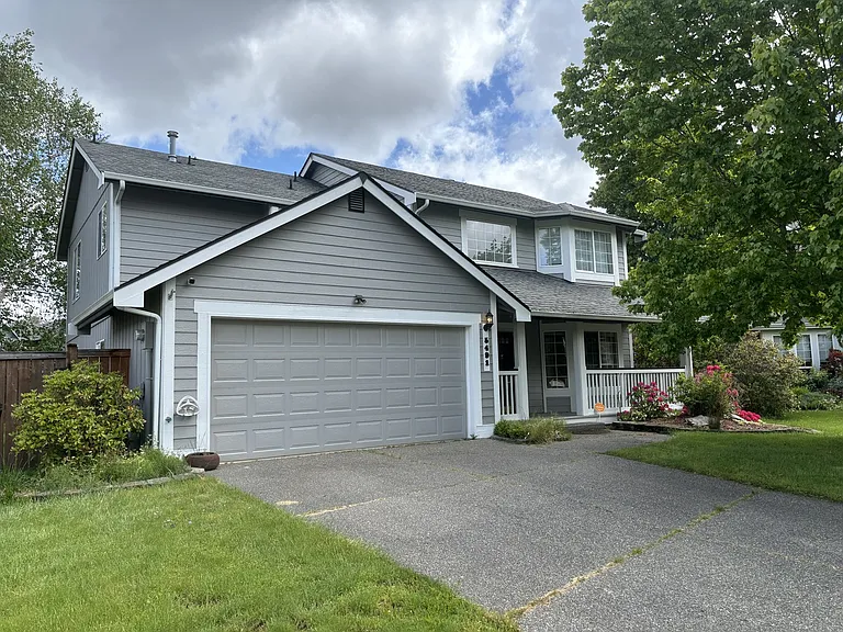 5491 Park Place Loop SE — Photo 1
