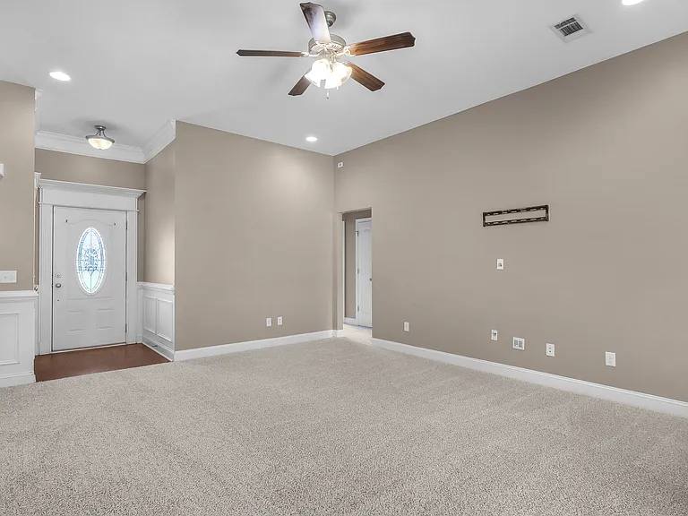 259 Virginia Ln NE — Photo 14