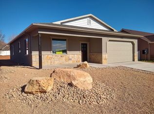 559 S Cedar Cir, Kanab, UT 84741