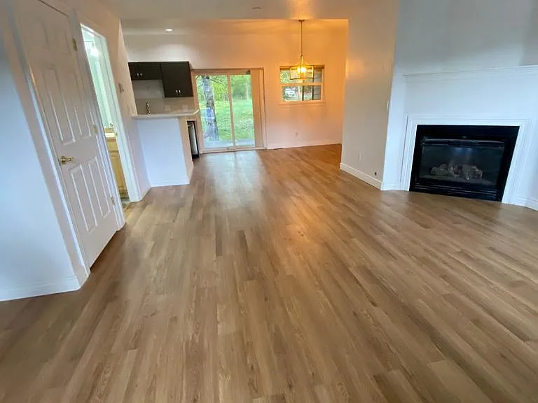 824 Kingdom Dr — Photo 4