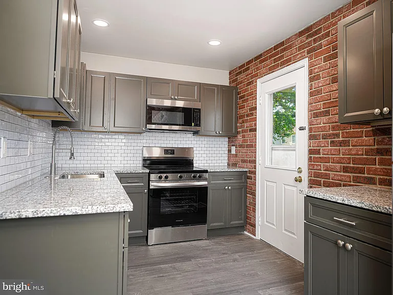 15 Burnsway Ct #9G — Photo 12
