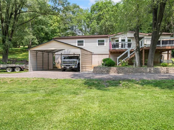 2741 Mullins Rd, Millstadt, IL 62260