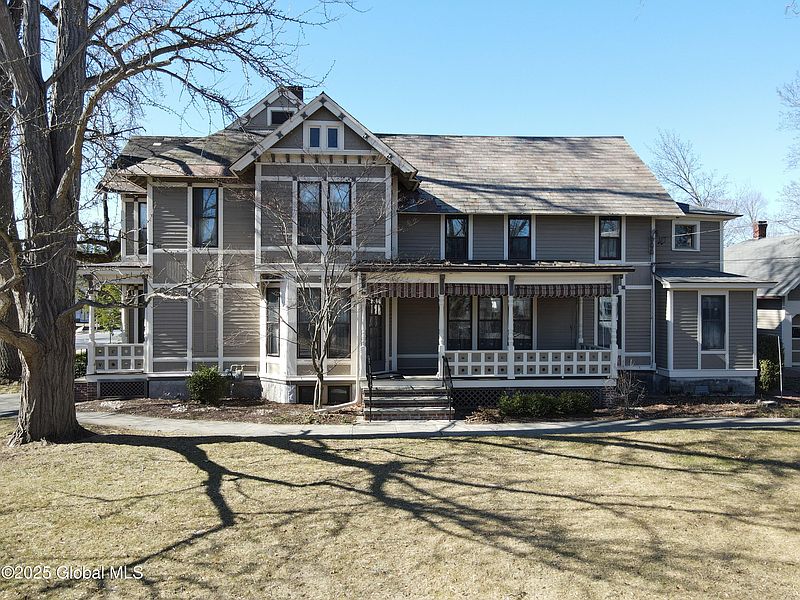 2nd image of 475 Glen Street