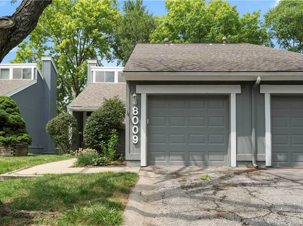 8009 Monrovia St, Lenexa, KS 66215