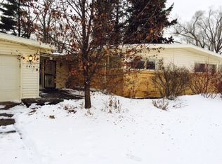 2616 Country Club Ter, Rockford, IL