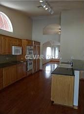 4th image of 6055 Mann St