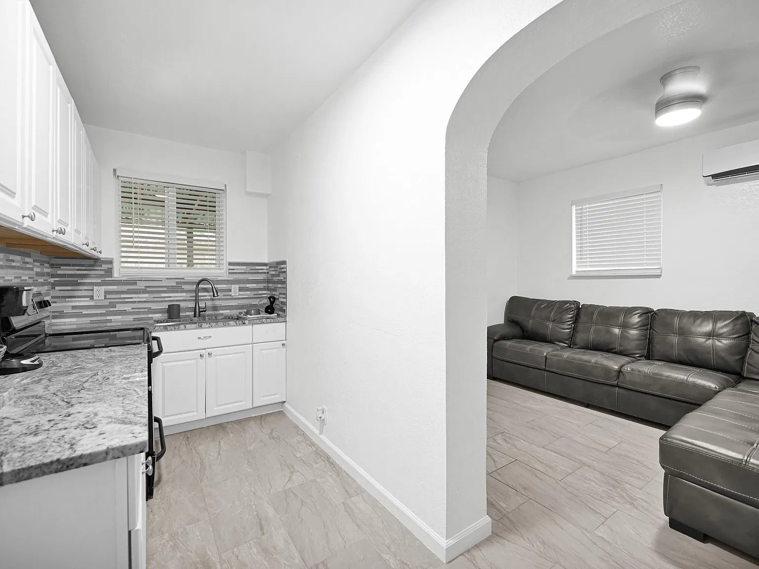 1 bed, 1.0 bath, 850 sqft, $1,750 — Photo 2