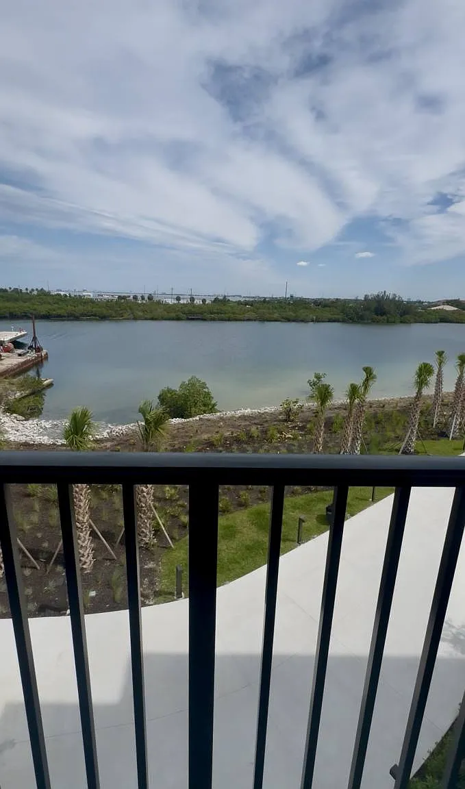 5215 W Tyson Ave in Tampa, FL 33611 — Photo 3