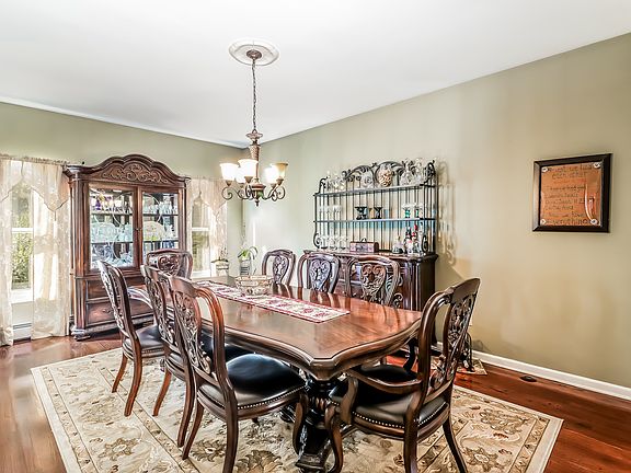 1742 Middletown Avenue