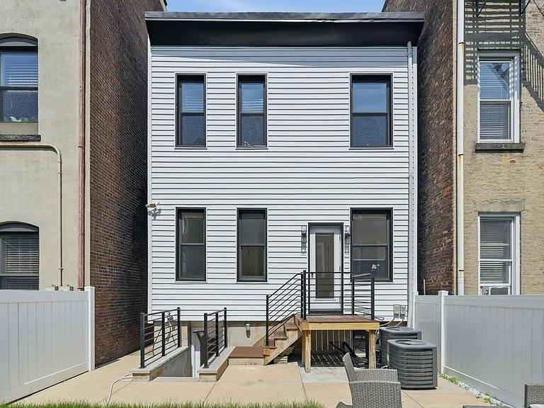 2602 Palisade Ave #1 — Photo 30