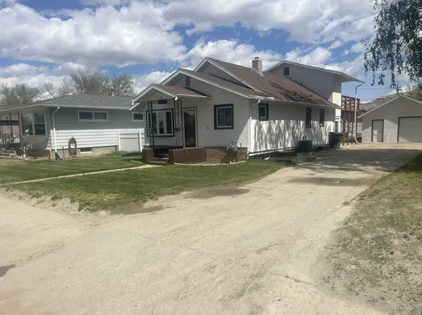715 E Towne St, Glendive, MT 59330