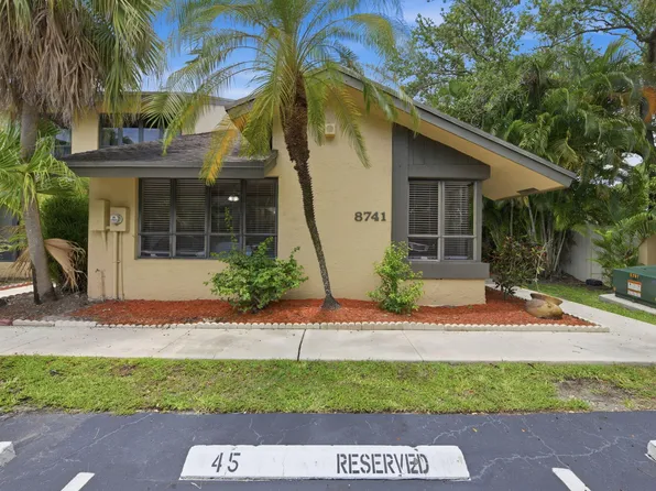 8741 Cleary Boulevard, Plantation, FL 33324