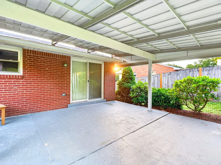 436 Sharon Rd — Photo 9