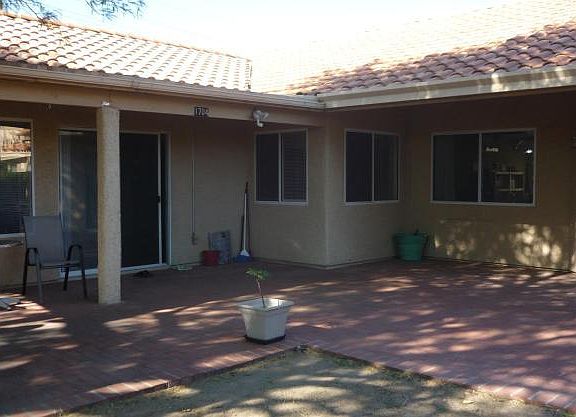 3rd image of 1704 N Mason Ct