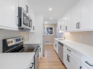 105 Burwood Ave #1, Stamford, CT 06902