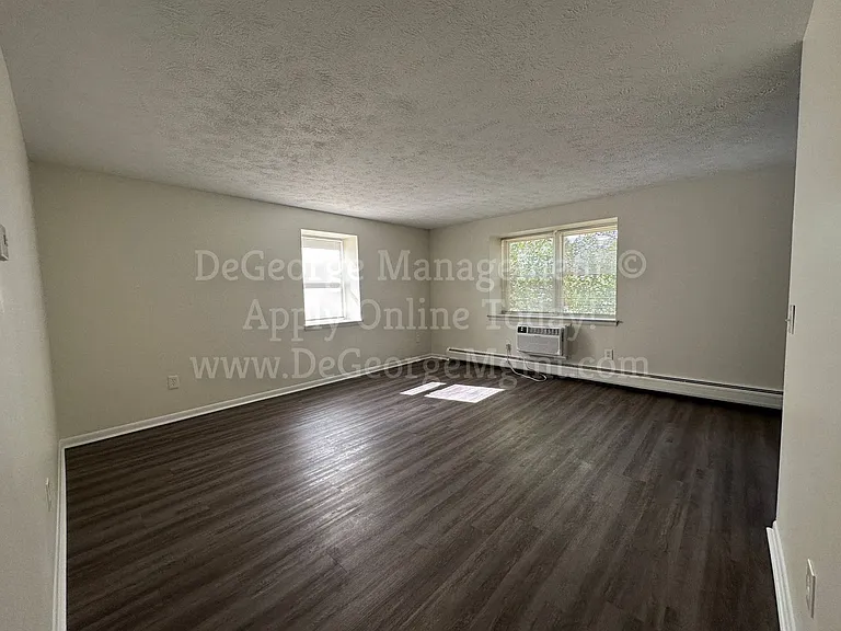 Georgetown Manor Apartments for Rent in West Irondequoit, NY — Photo 12