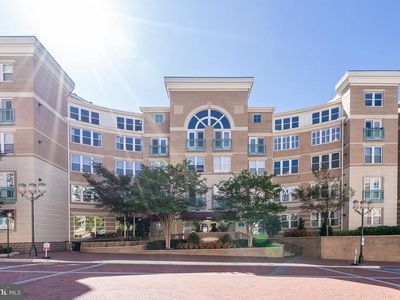12001 Market St APT 158, Reston, VA, 20190