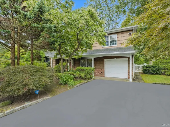 16 Delmar Lane, Commack, NY 11725