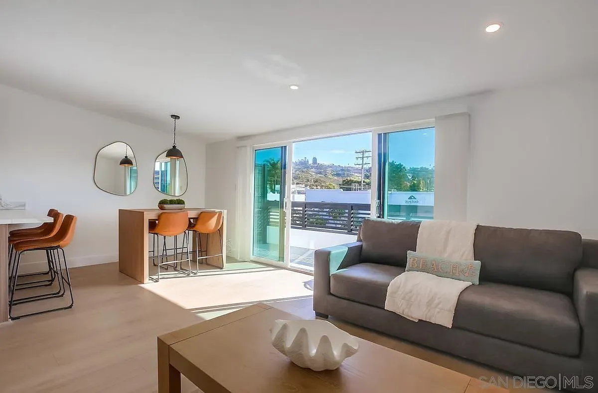 1 bed, 1.0 bath, 616 sqft, $6,800 — Photo 1