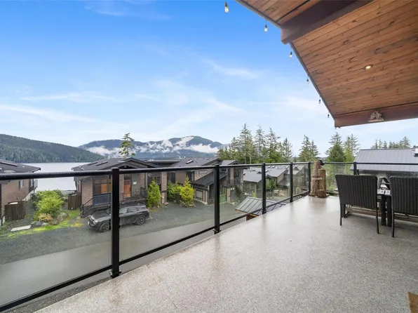 6596 Baird Rd #221, Pt Renfrew, BC V0S 1K0