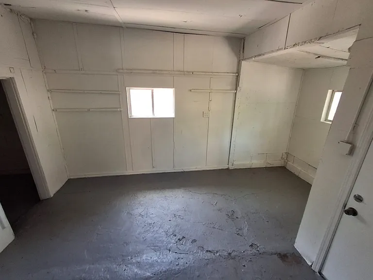 1729 NW Cherry Ave — Photo 12