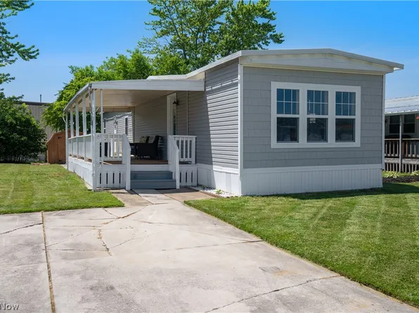 180 S Rathbun Dr, Lakeside Marblehead, OH 43440