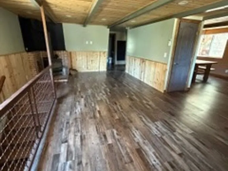 2320 Arctic Dr — Photo 2