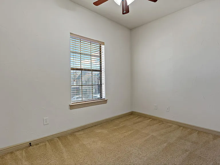 11118 Marion Rd #400 — Photo 23