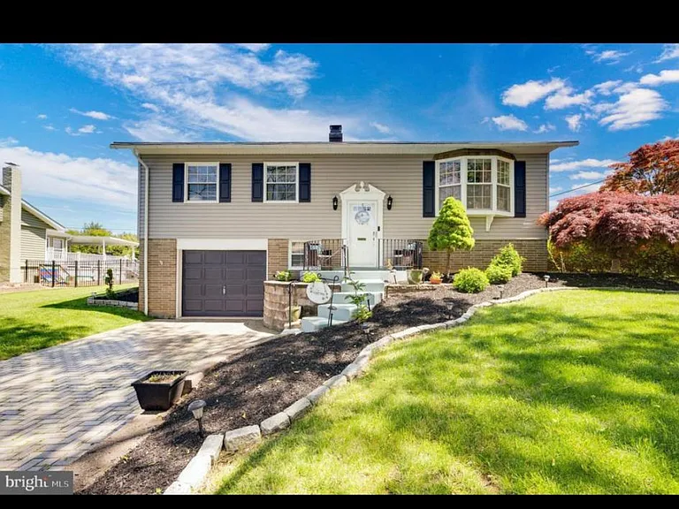 10 Cherrywood Rd — Photo 2